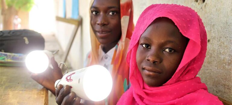 © UNICEF/Kim Rechargeable solar lamps are helping girls study after sunset in Chad.