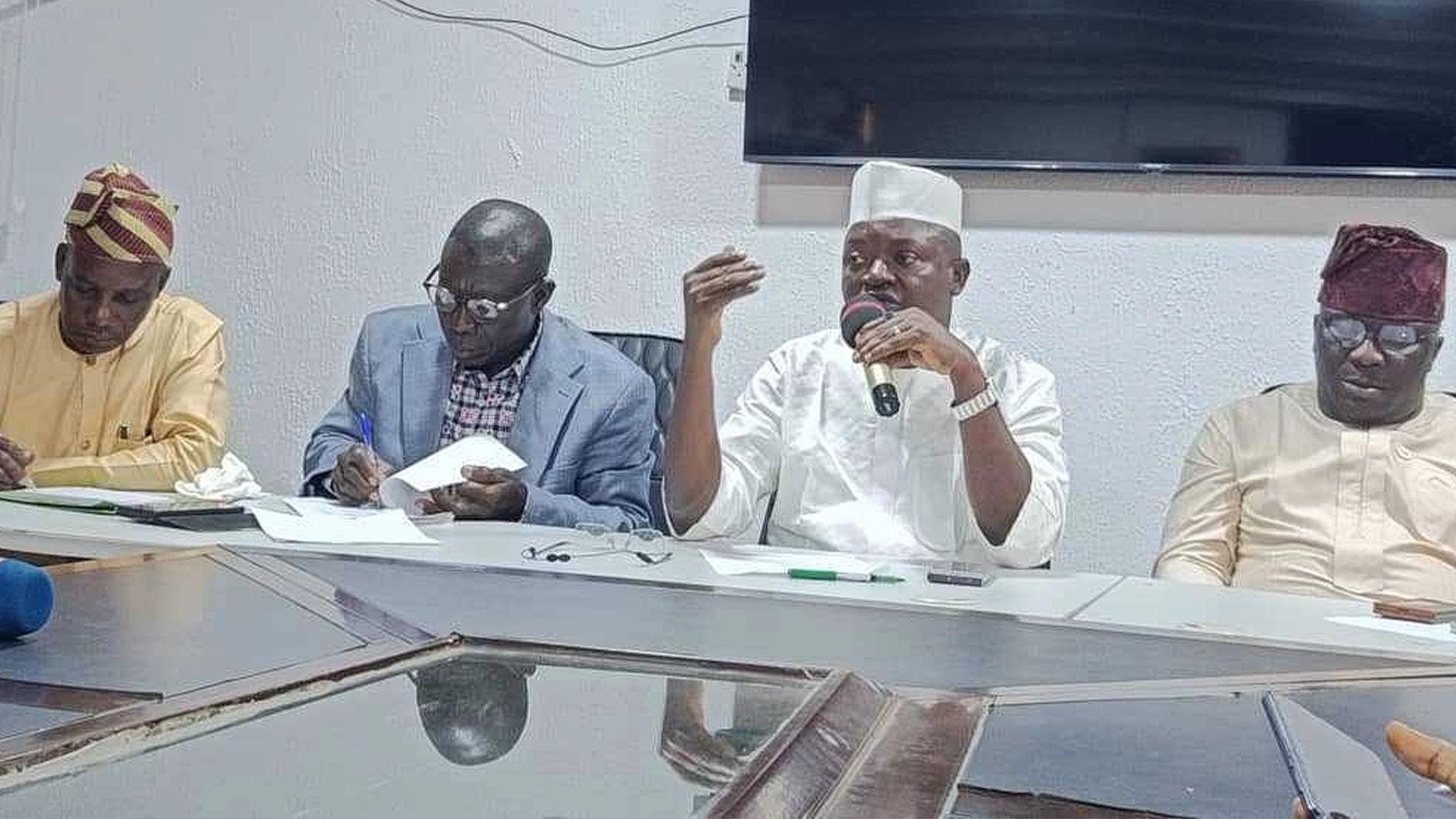 Ondo Councils Begin N20,000 Monthly Stipends for 5,400 Elderly Residents